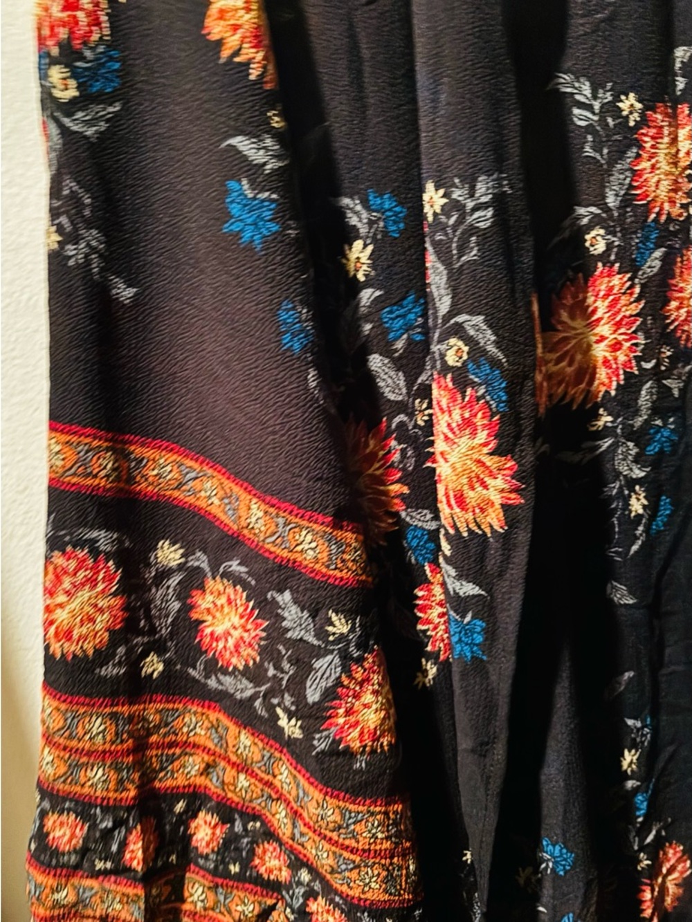 Beautiful Plus Size Long Shrug Tunic Sizes 1X-3X New - Picture 4 of 5